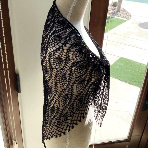 Beautiful beaded Hip/Shoulder wrap - Picture 4 of 14